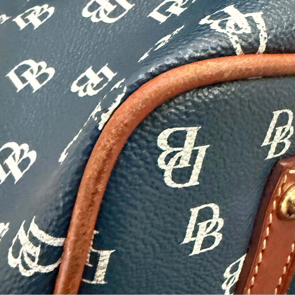 Dooney & Bourke Gretta Leisure Signature Monogram Navy Coated Canvas Large Tote - Picture 15 of 16